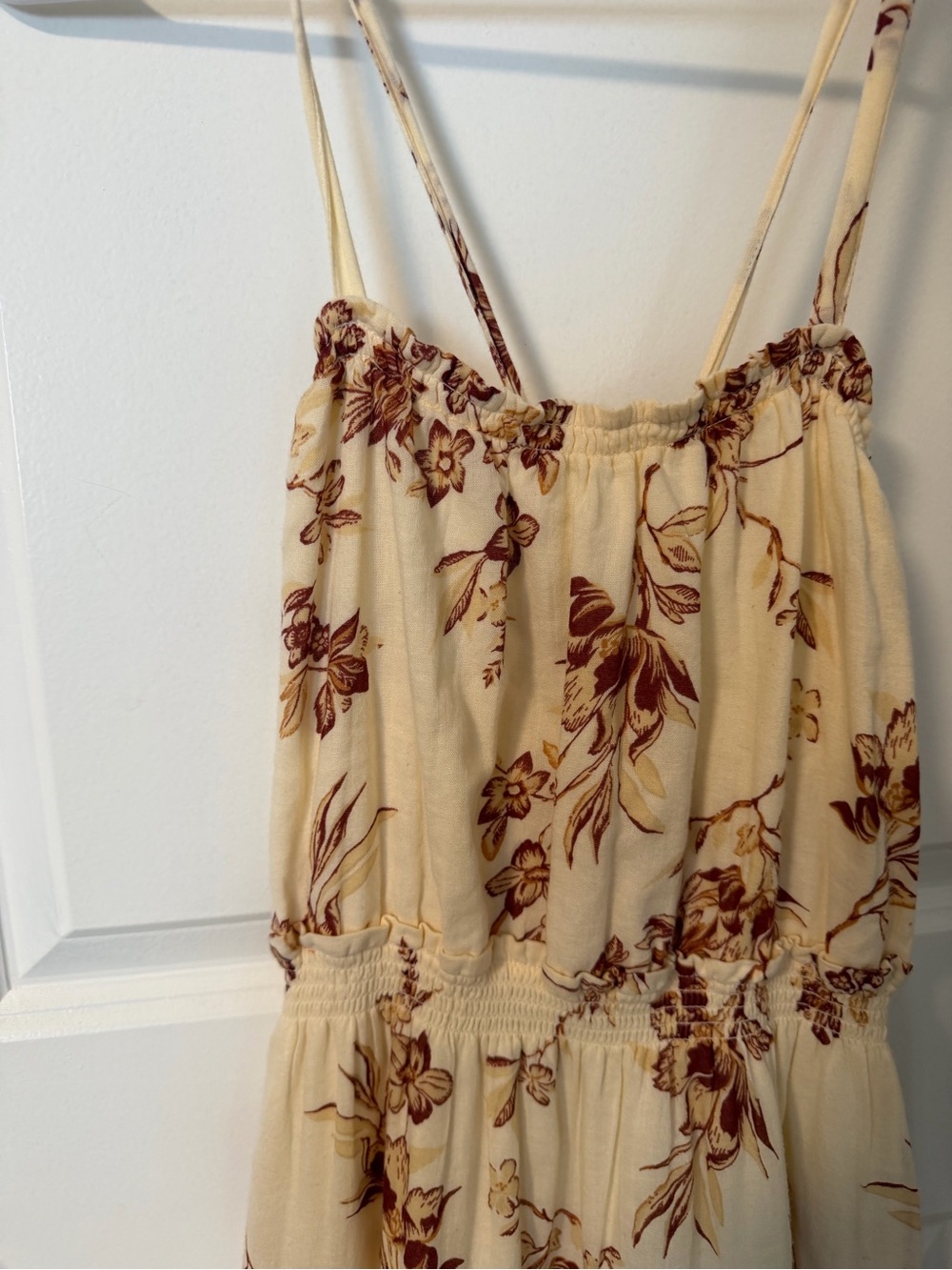 Melrose and Market Floral Cream midi Sundress in small with adjustable tie strap - Picture 2 of 6